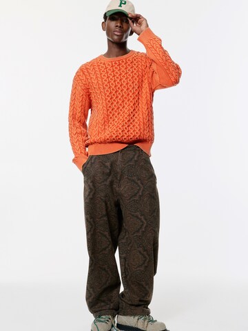 Pull&Bear Pulóver 'PREPPY QUEENS' - narancs: elől