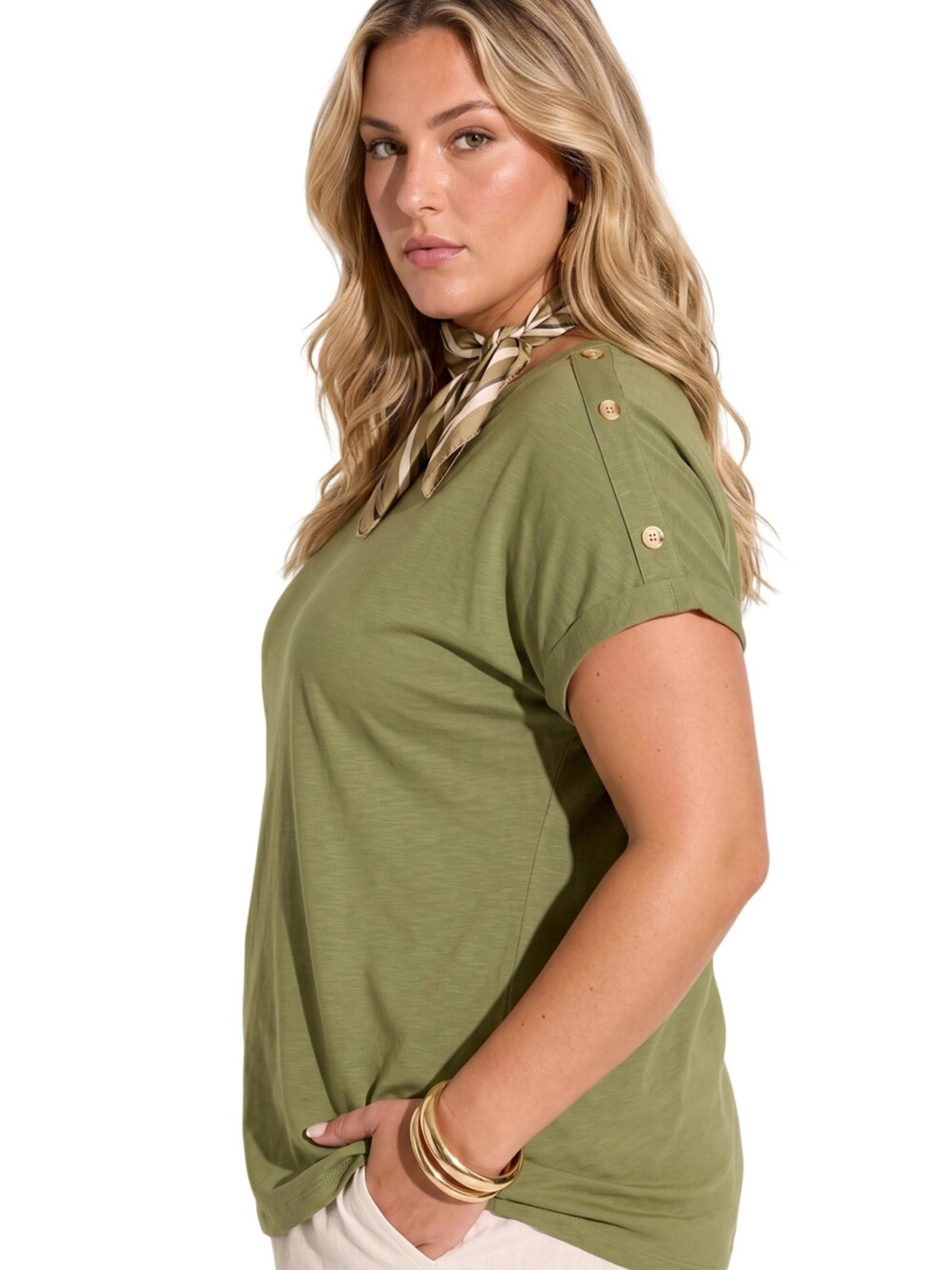 Shape Of You Shirt in Groen