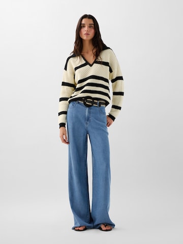 Scalpers Sweater ' ' in Black: front