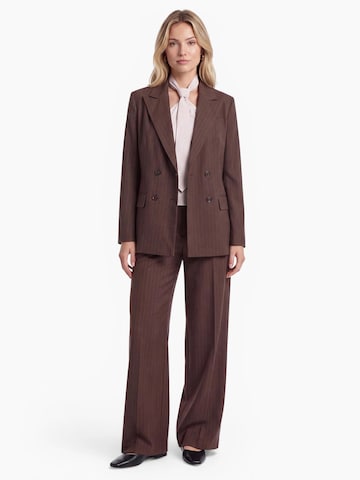 millane Blazer in Braun