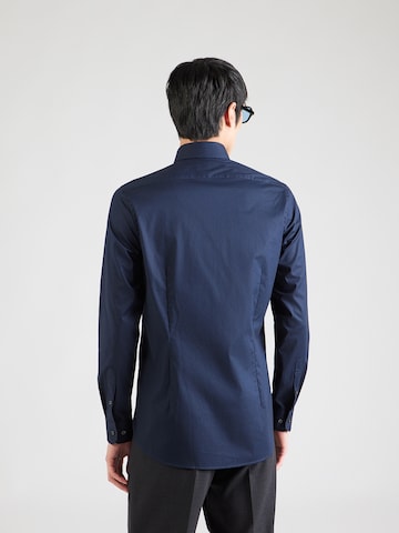 Michael Kors Слим Деловая рубашка в Синий: сзади