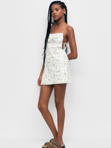 Pull&Bear Summer dress in White: front