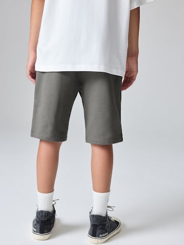 smALLSAINTS Regular Byxa 'Underground' i grå