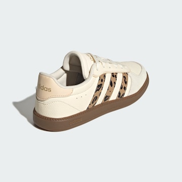 ADIDAS SPORTSWEAR Tennarit 'Breaknet Sleek' värissä valkoinen