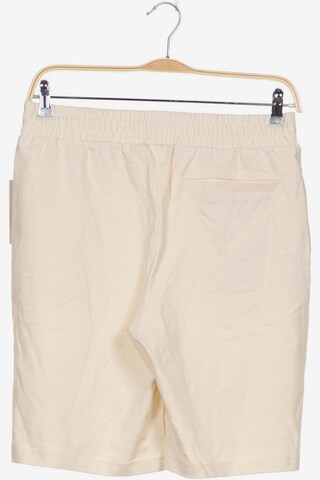 CONVERSE Shorts in 33 in White