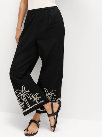 Marks & Spencer Wide Leg Hose in Schwarz: Vorderseite