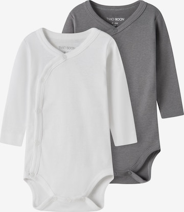 Tutina / body per bambino di TWO SOON in grigio: frontale