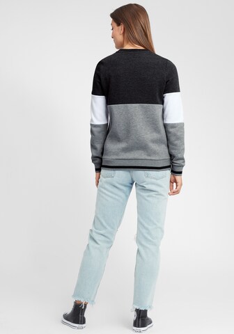 Oxmo Sweatshirt 'Omaya' in Grijs