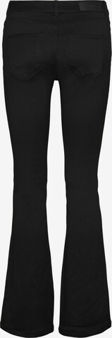 VERO MODA Flared Jeans 'Peachy' in Black