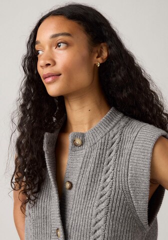 LEVI'S ® Knitted Vest in Grey