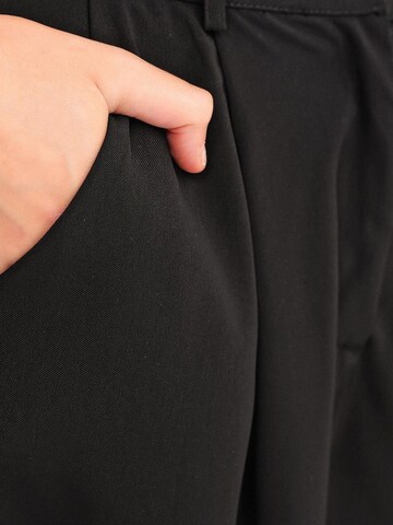 Loosefit Pantalon à pince MixRay en noir