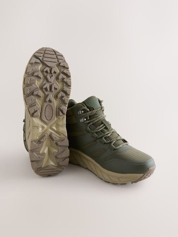 Next - Bota com atacadores em verde