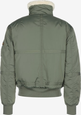 ALPHA INDUSTRIES Regular fit Prehodna jakna | zelena barva