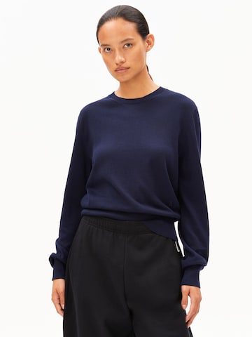 ARMEDANGELS Sweater in Blue: front