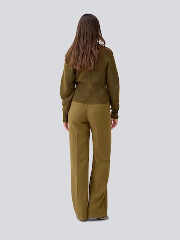 modström Wide leg Pleated Pants ' Gale ' in Green