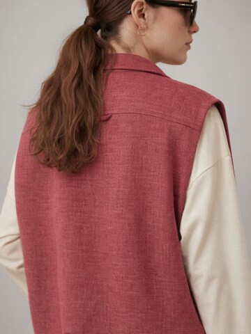 WEARABLE STORIES Tussenjas 'Jade' in Rood