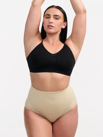 Slip modellante 'Shaping-Slip mit hoher Taille' di cfab (formerly creamy fabrics) in beige