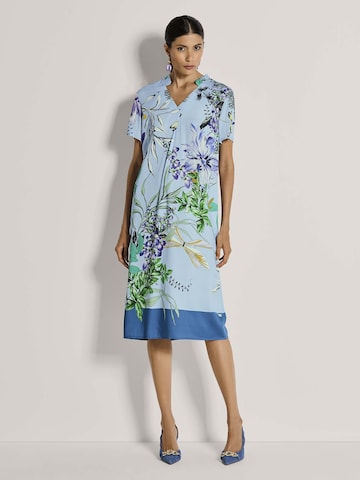 Robe d’été MADELEINE en bleu : devant