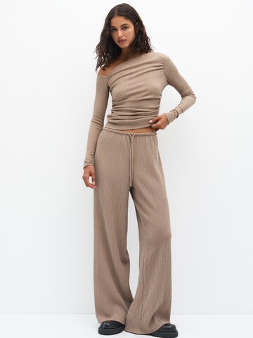 Pull&Bear Wide Leg Hose in Beige: Vorderseite