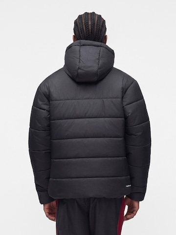 juoda Nike Sportswear Demisezoninė striukė 'ACCESS'