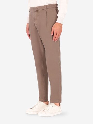 Distretto12 Slimfit Hose 'Giron' in Braun