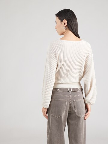 ABOUT YOU Пуловер 'Penny' в бежово