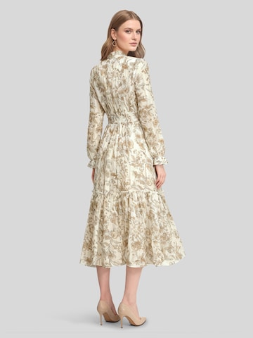 LapaPlus Kleid in Braun