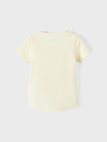 NAME IT - Camiseta 'Maj' en amarillo