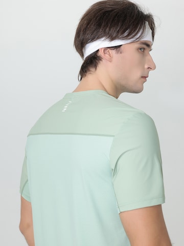 YOUTHUP Funktionsshirt 'Lichtschein'‌‌‌‌‌‌‌‌‌ in Grün