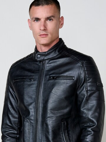 KOROSHI Jacke in Schwarz
