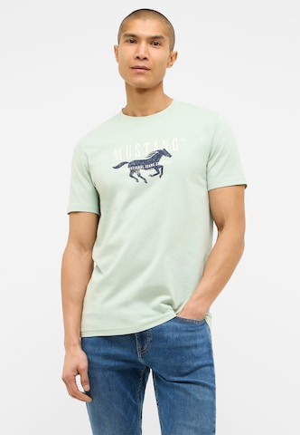 MUSTANG T-Shirt 'Austin' in Grün: Vorderseite