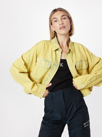 Surichinmoi Regulering Reskyd Calvin Klein Jeans Overgangsjakke i Gul | ABOUT YOU