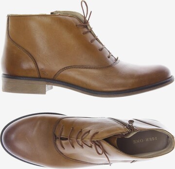 Pier One Stiefelette 42 in Braun: predná strana