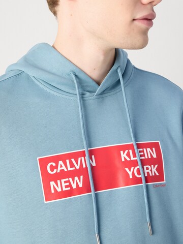 Calvin Klein Jeans Суичър в синьо