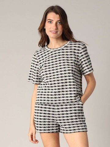 T-shirt Deeluxe en noir : devant