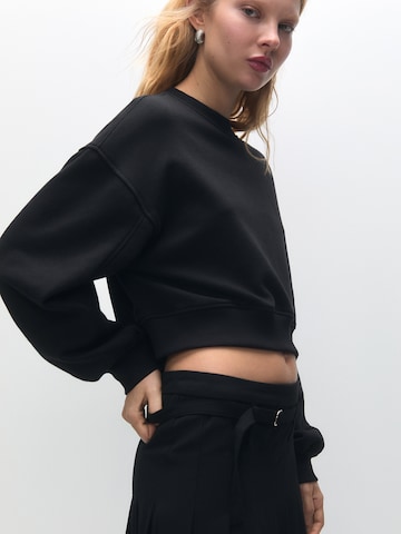 Pull&Bear Sweatshirt in Schwarz