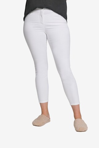 Studio Untold Skinny Jeans in White: front