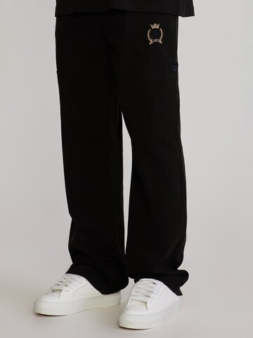 SikSilk Loose fit Pants in Black: front