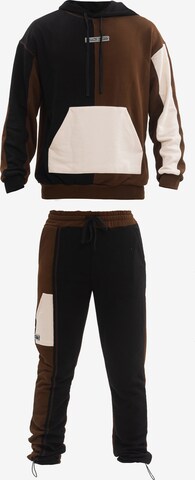 Tom Barron Sports Suit in Brown: front