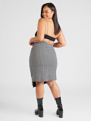 Vero Moda Curve Skirt 'BENA' in Black