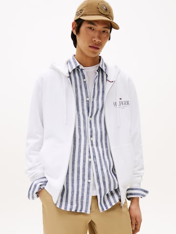 TOMMY HILFIGER Ζακέτα φούτερ σε λευκό: μπροστά
