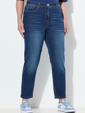 Ulla Popken Regular Jeans in Blau: Vorderseite