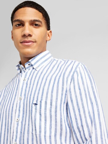 Coupe regular Chemise FYNCH-HATTON en bleu