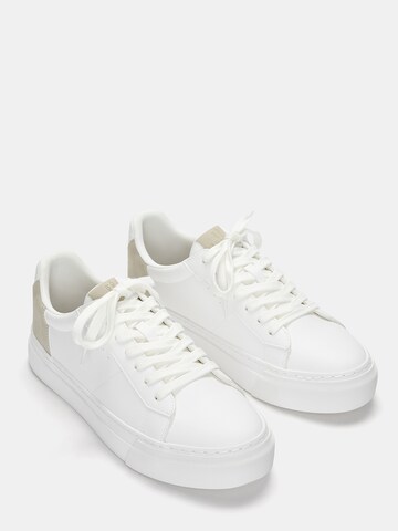 Pull&Bear Platform trainers in White