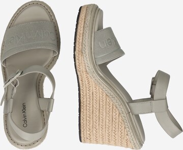 Calvin Klein - Sandalias en gris