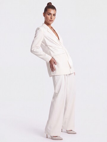 APART Blazer in White