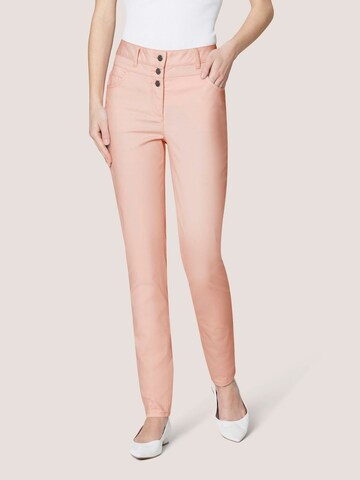 MADELEINE Regular Jeans in Pink: front