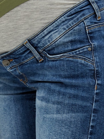 MAMALICIOUS Skinny Jeans 'SAVANNA' in Blauw