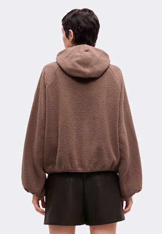Veste en polaire 'BLANCA' Embassy of Bricks and Logs en marron