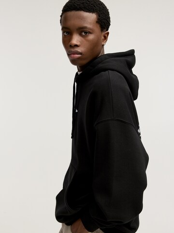 Pull&Bear Mikina – černá